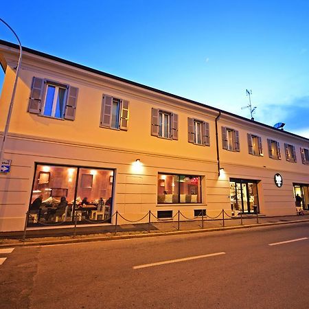 Amalia Bakery Home Gallarate Buitenkant foto